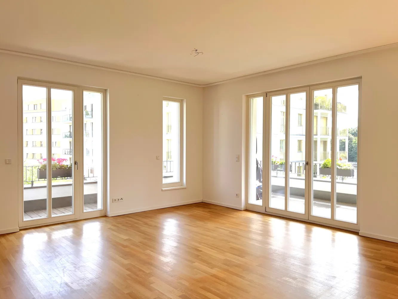 3 room apartment with 104 m² in Berlin – Photo 1