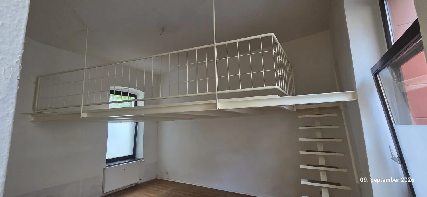 1 Zimmer Wohnung mit 35 m² in Köln – Bild 2