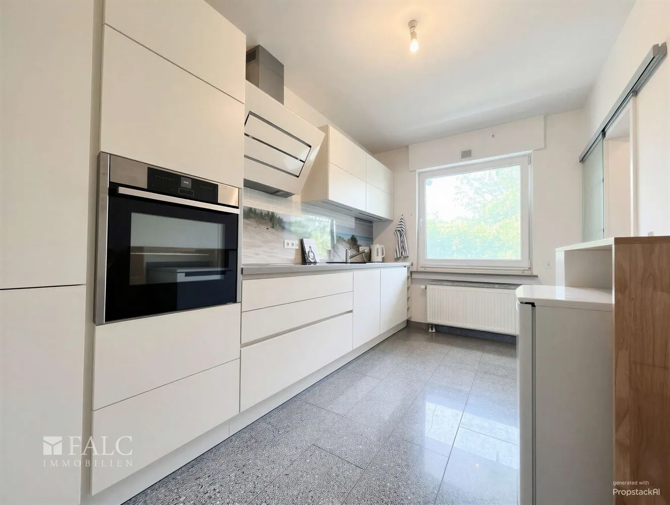 3 Zimmer Wohnung mit 122 m² in Mönchengladbach – Bild 2
