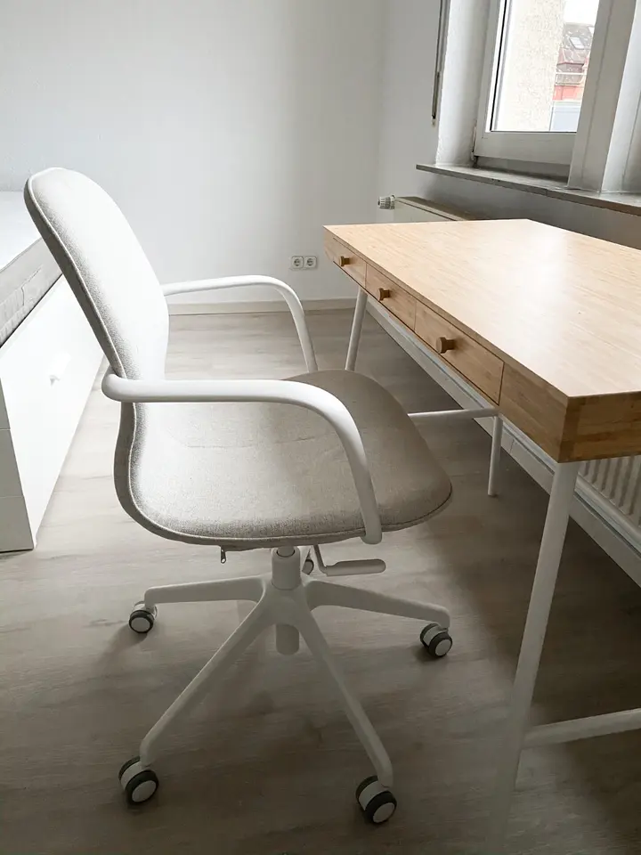 Shared room with 80 m² in Stuttgart – Photo 3