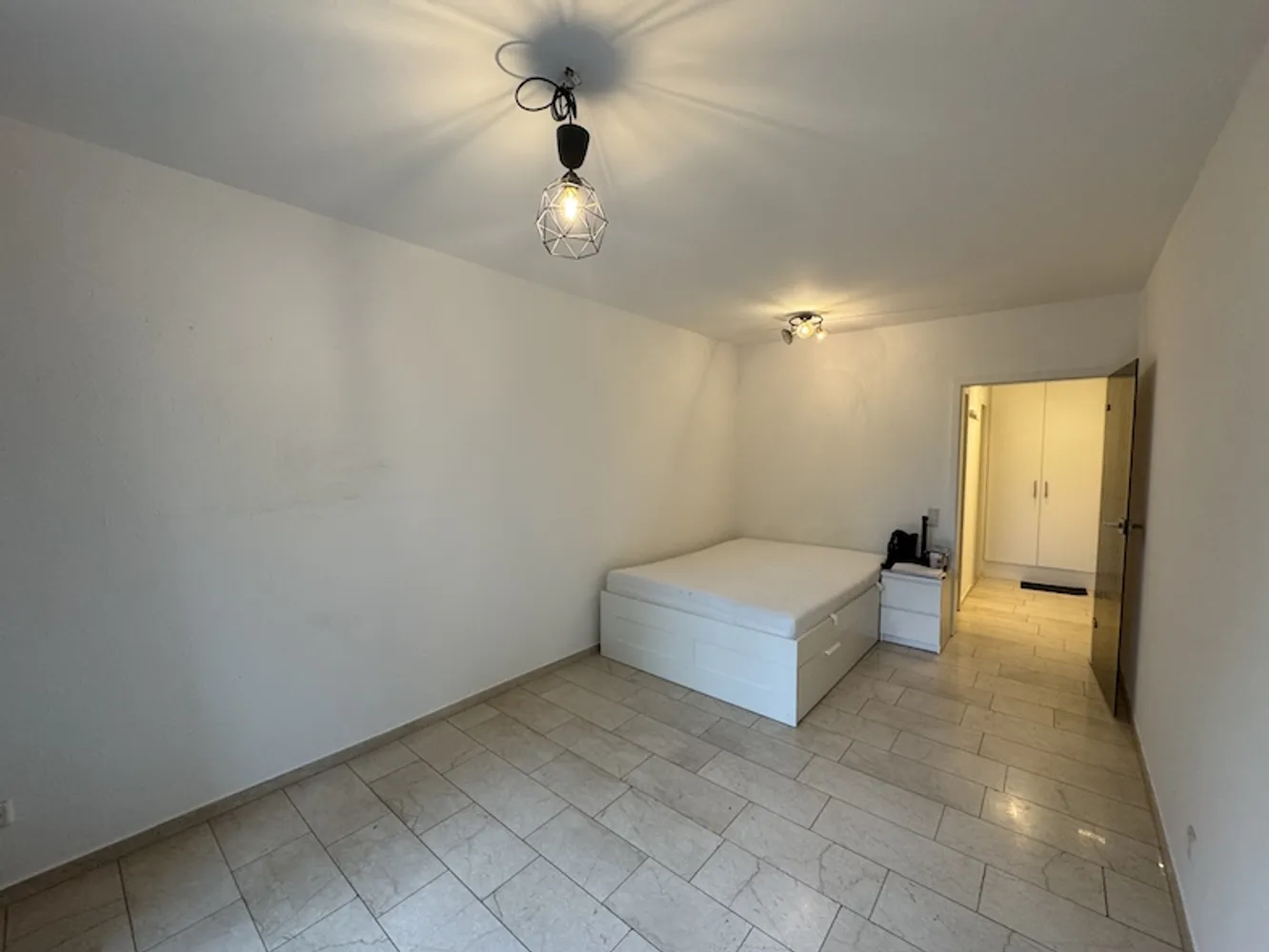 1 Zimmer Wohnung mit 25 m² in Düsseldorf – Bild 2