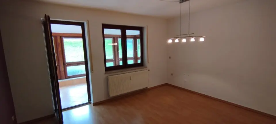 3 Zimmer Wohnung mit 90 m² in Schmalkalden – Bild 2