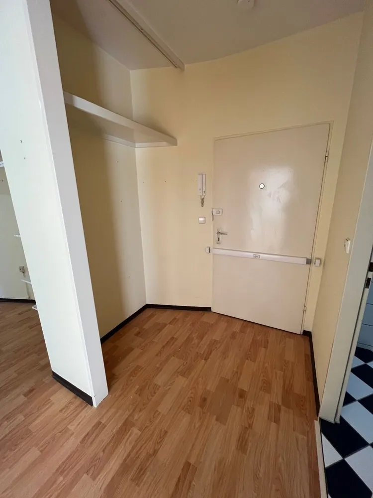 2 Zimmer Wohnung mit 81 m² in Berlin – Bild 12