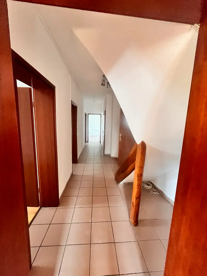 7 Zimmer Wohnung mit 130 m² in Saarbrücken – Bild 7