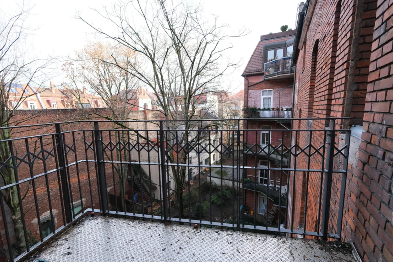 6 Zimmer Wohnung mit 196 m² in Nürnberg – Bild 8
