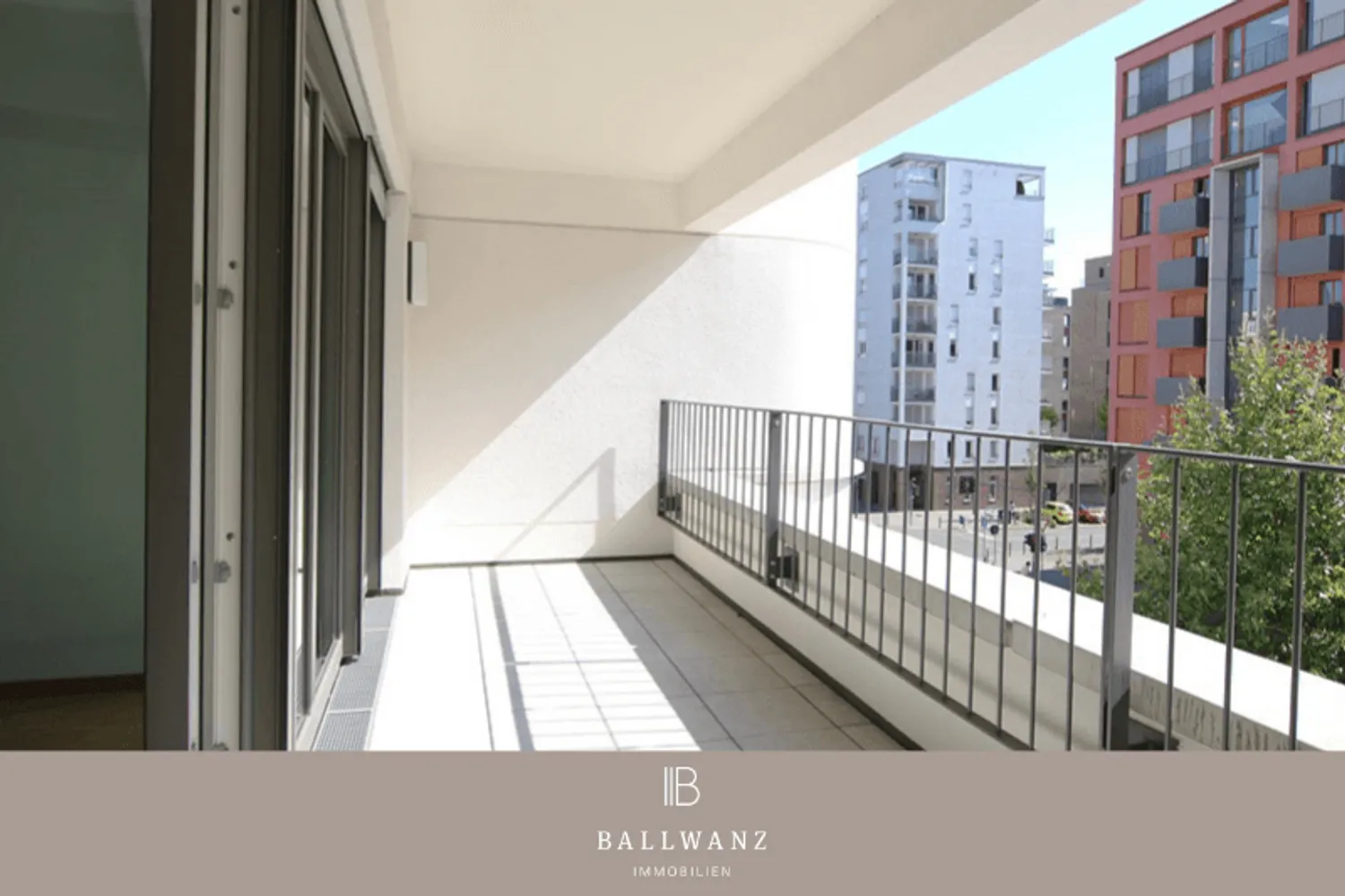 3 Zimmer Wohnung mit 102 m² in Frankfurt am Main – Bild 1