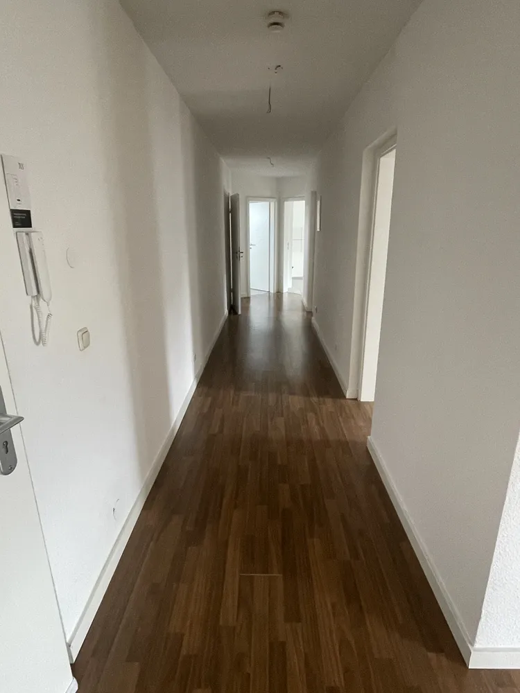4 Zimmer Wohnung mit 107 m² in Wiesbaden – Bild 4