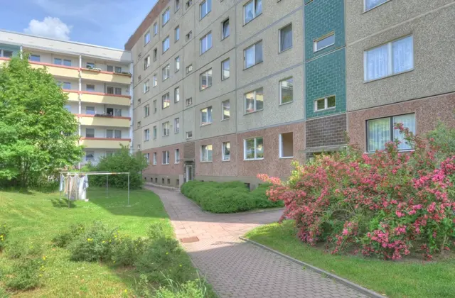 3 Zimmer Wohnung mit 70 m² in Halle (Saale) – Bild 2