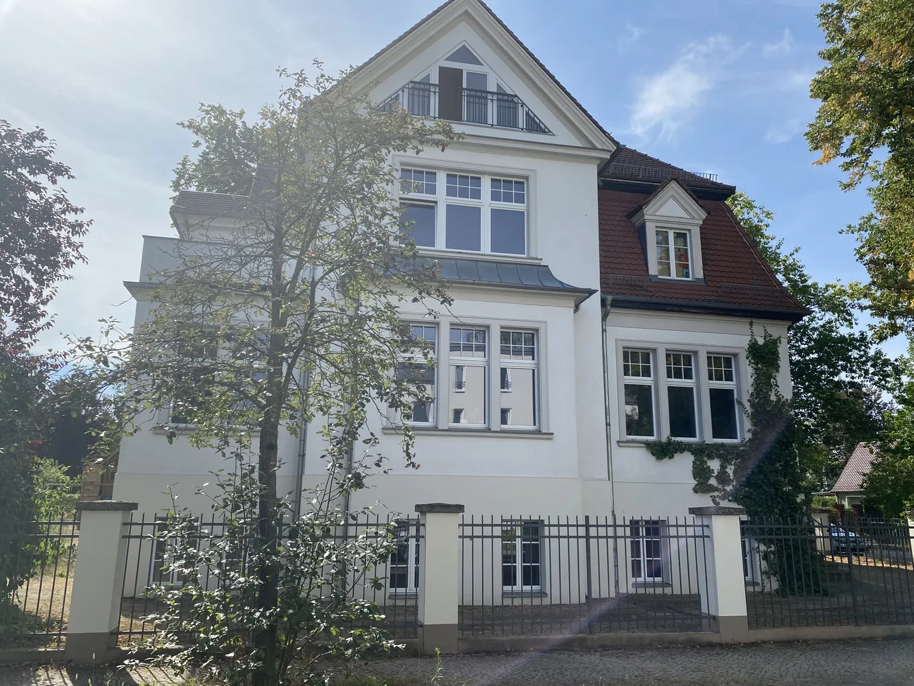 4 Zimmer Wohnung mit 145 m² in Potsdam – Bild 1