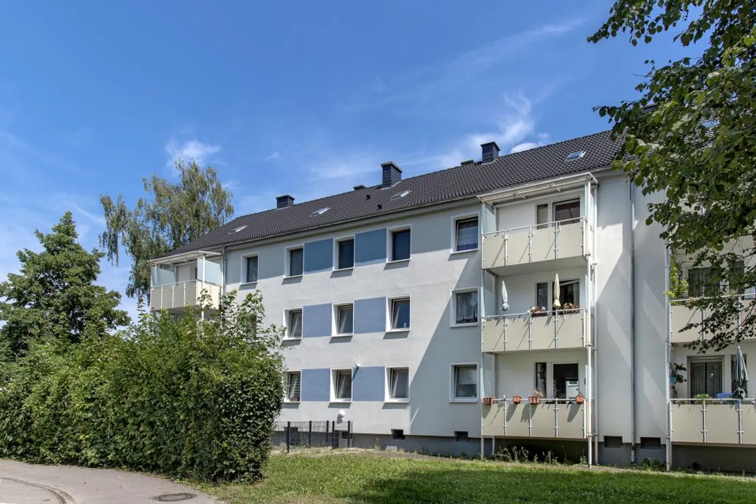 3 room apartment with 69 m² in Leverkusen – Photo 2