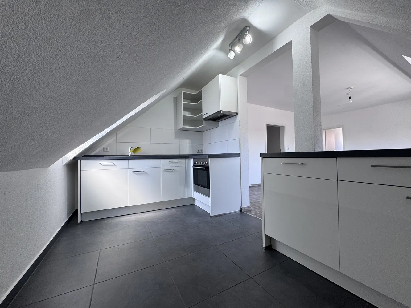 4 Zimmer Wohnung mit 93 m² in Stuttgart – Bild 6