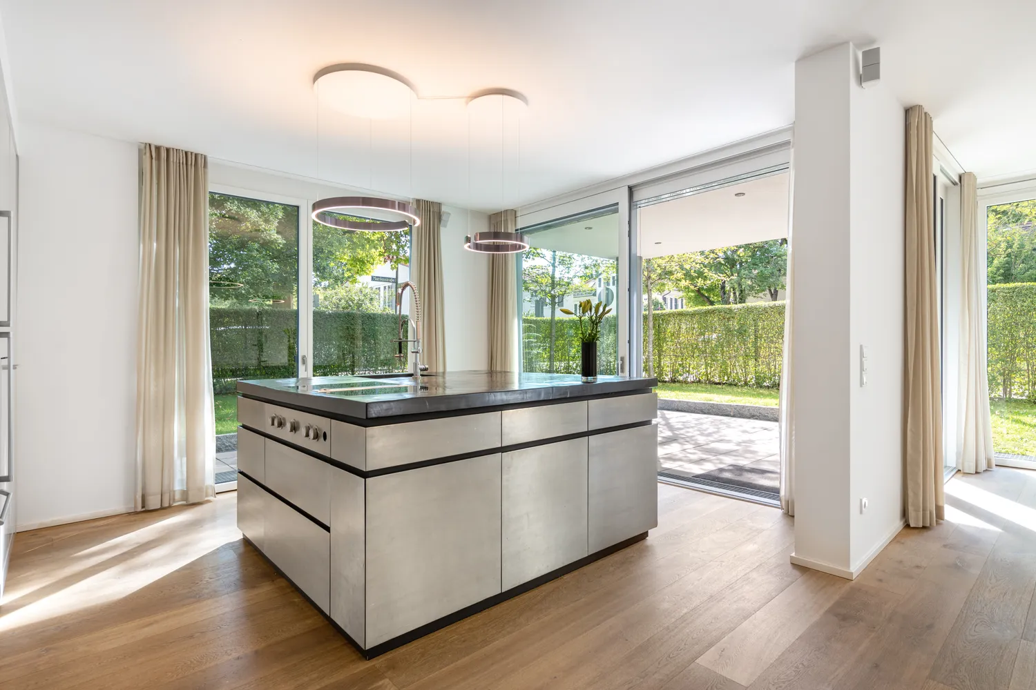 5 room apartment with 170 m² in Munich – Photo 2