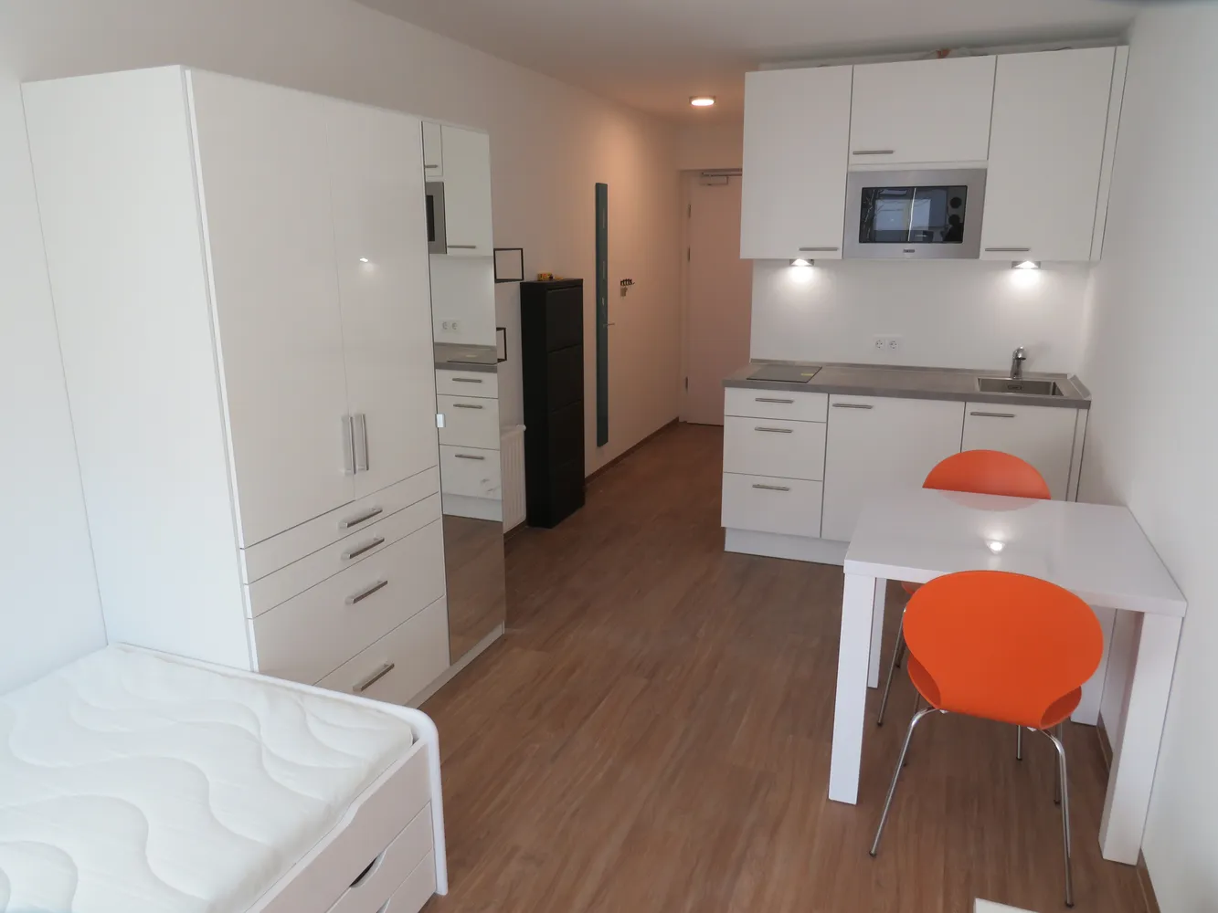 1 room apartment with 24 m² in Augsburg – Photo 3
