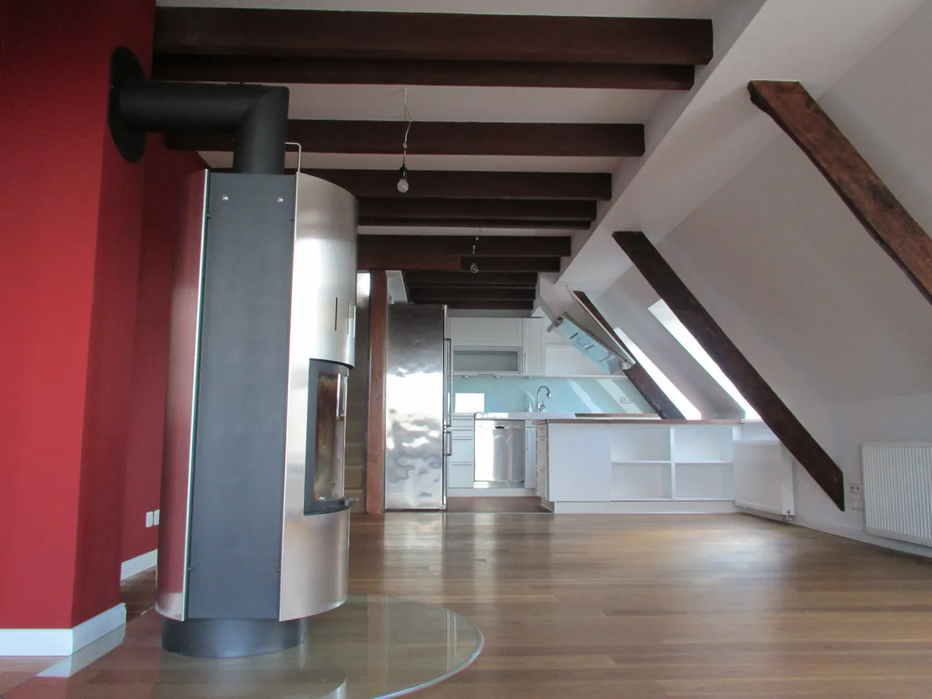 2 Zimmer Wohnung mit 100 m² in Hamburg – Bild 1