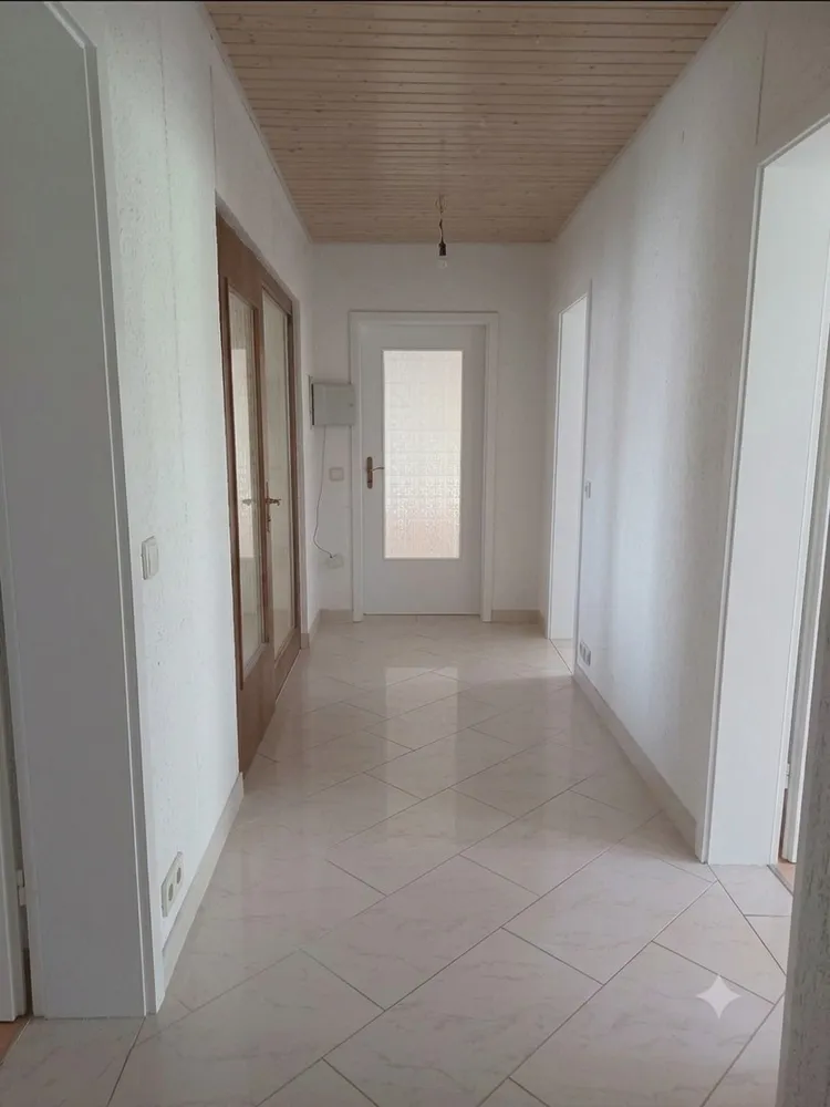 4 Zimmer Wohnung mit 115 m² in Baden-Baden – Bild 2