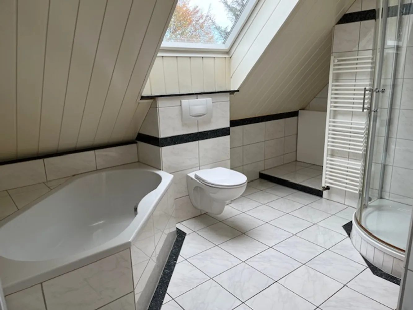 2 Zimmer Wohnung mit 81 m² in Essen – Bild 6