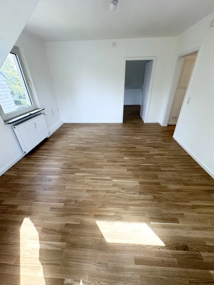 4 Zimmer Wohnung mit 66 m² in Leverkusen – Bild 2