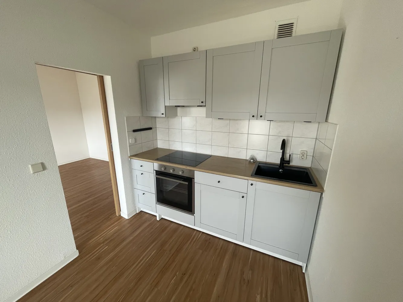 3 Zimmer Wohnung mit 64 m² in Rostock – Bild 1
