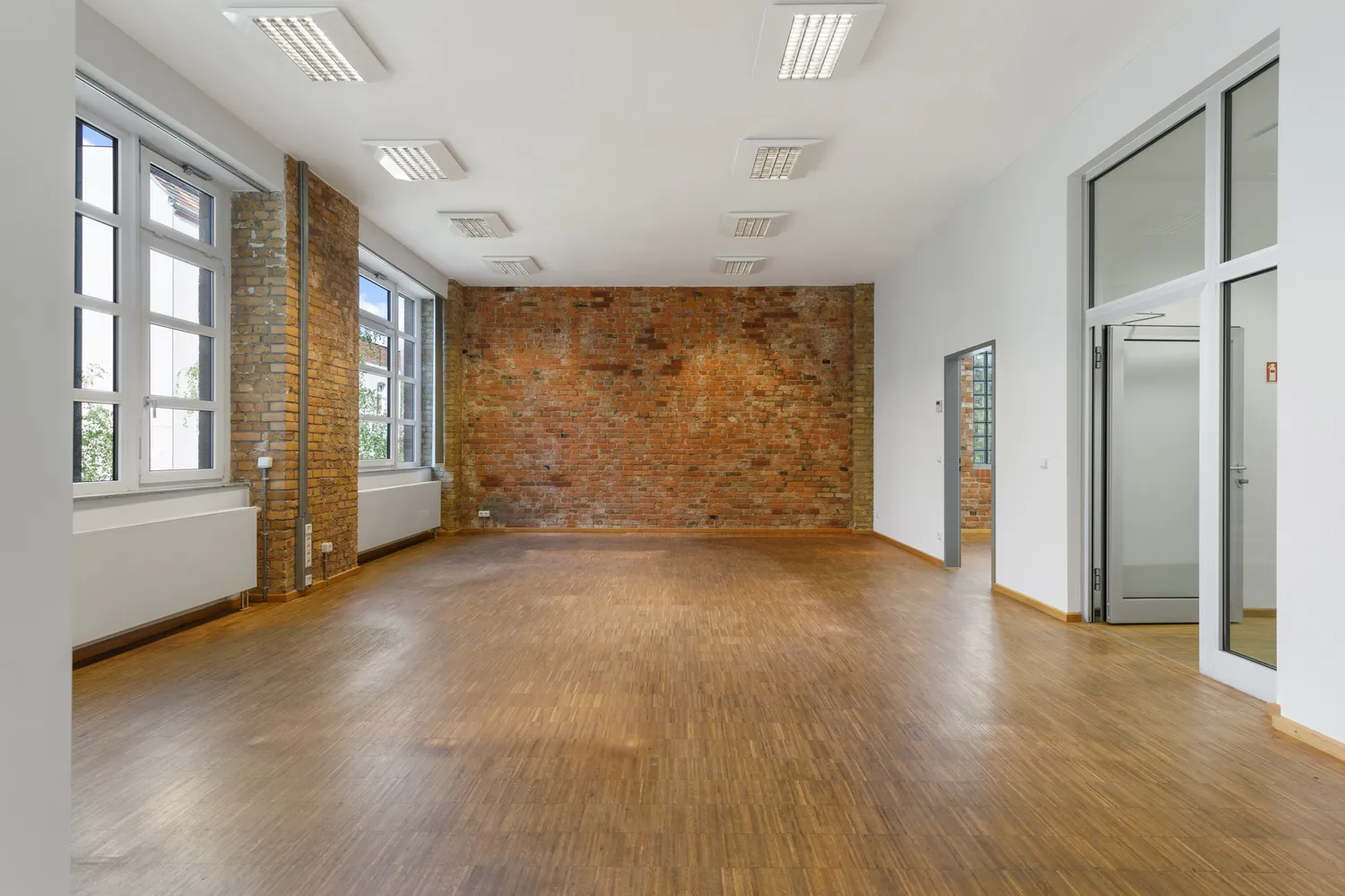 9 Zimmer Wohnung mit 416 m² in Berlin – Bild 1