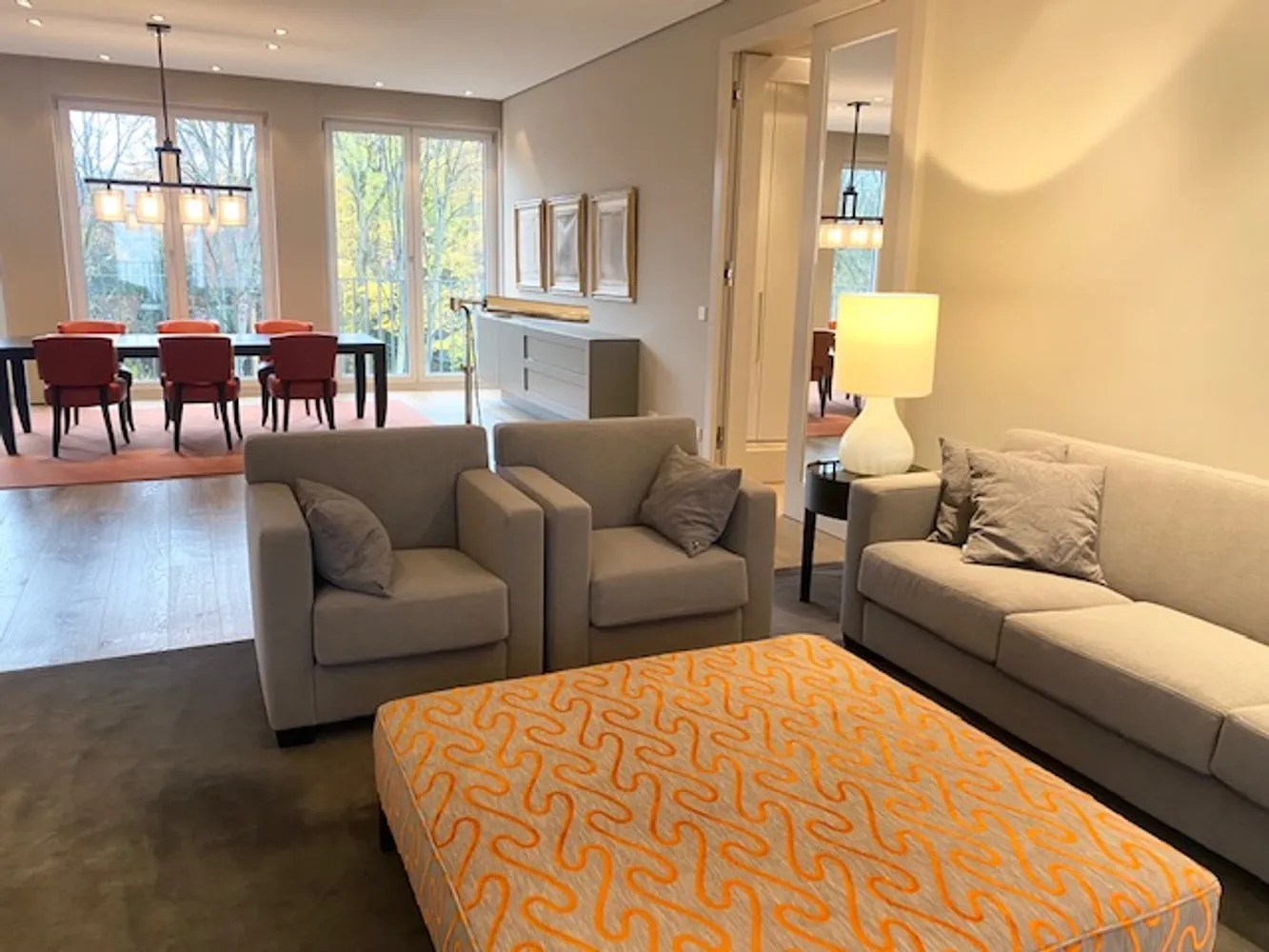 2 Zimmer Wohnung mit 150 m² in Düsseldorf – Bild 2