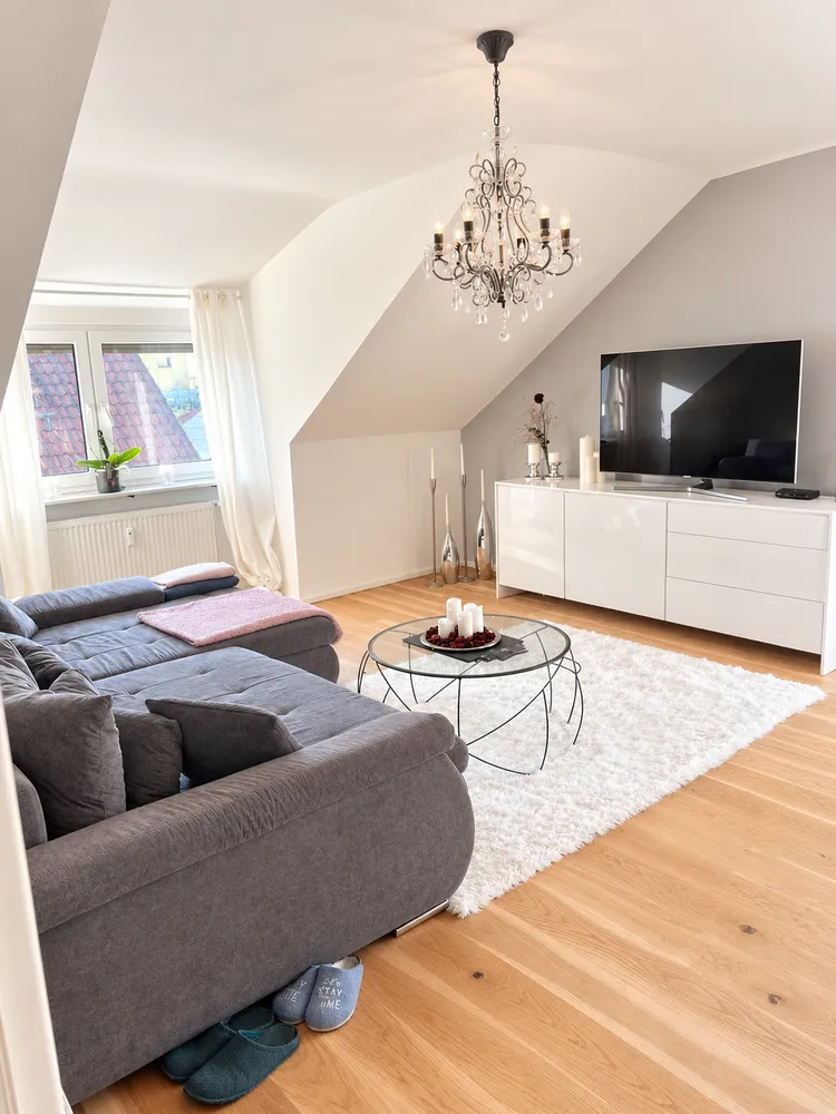 2 room apartment with 60 m² in Frankfurt am Main – Photo 1