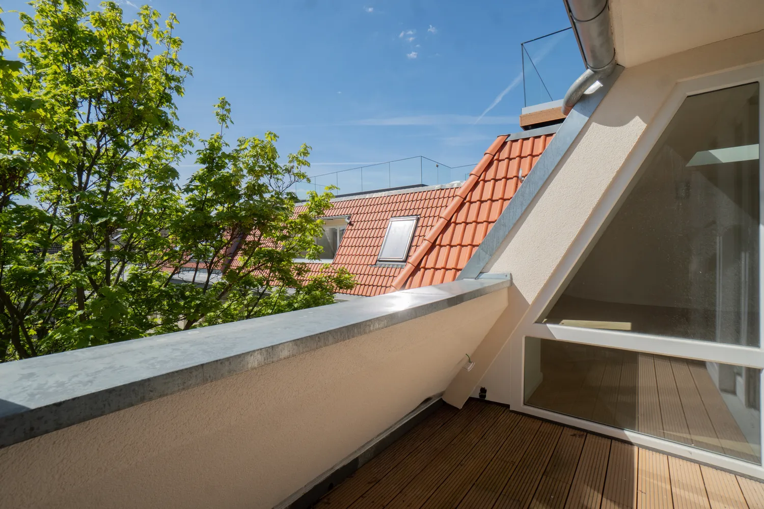 8 Zimmer Wohnung mit 330 m² in Berlin – Bild 4