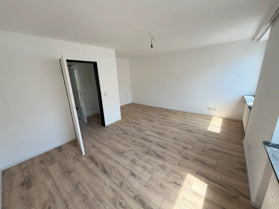 3 Zimmer Wohnung mit 45 m² in Saarbrücken – Bild 2