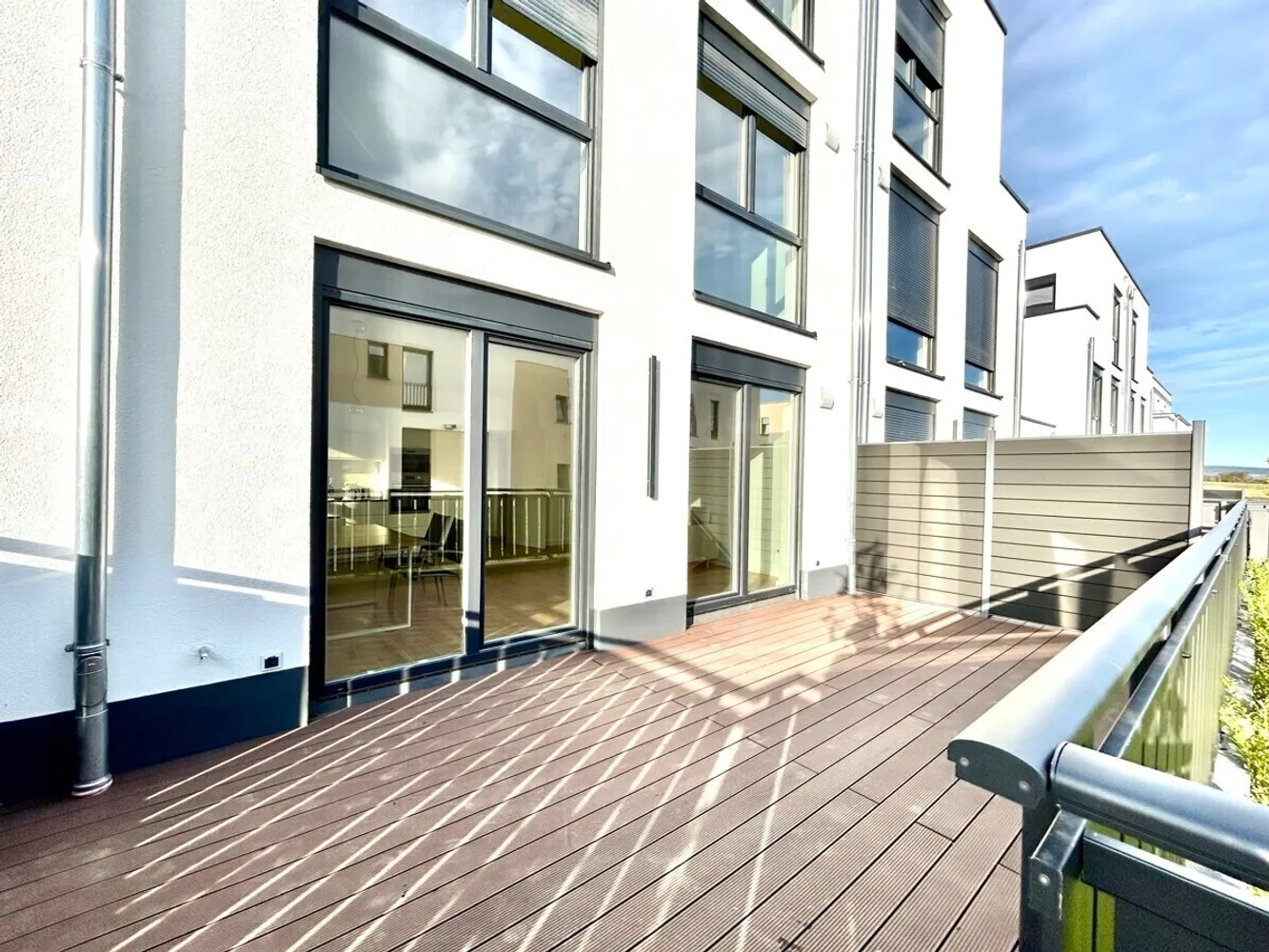 2 Zimmer Wohnung mit 75 m² in Wiesbaden – Bild 2