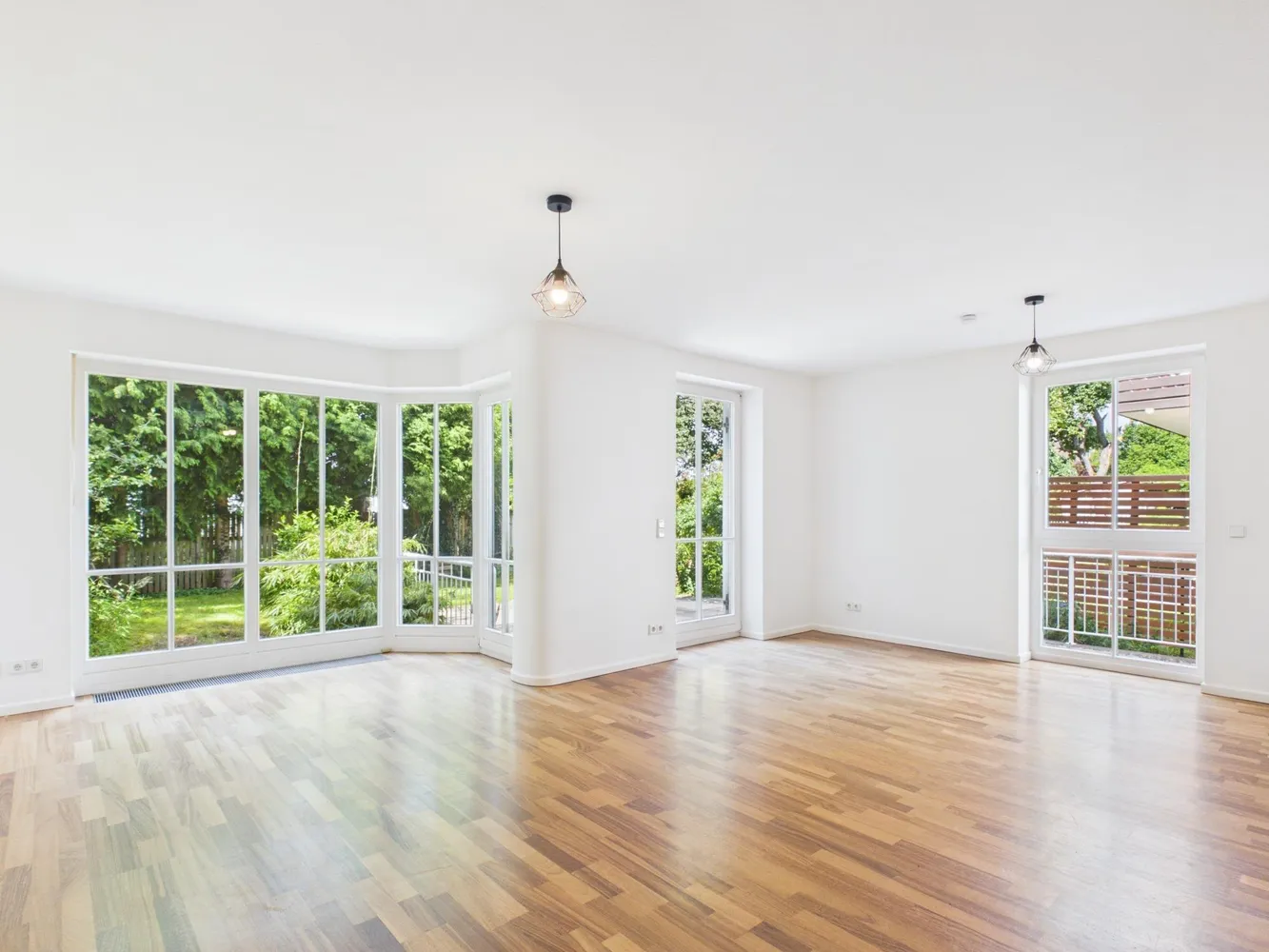 4 Zimmer Wohnung mit 96 m² in München – Bild 2
