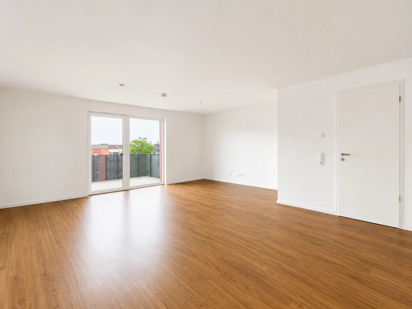 4 room apartment with 100 m² in Duisburg – Photo 1