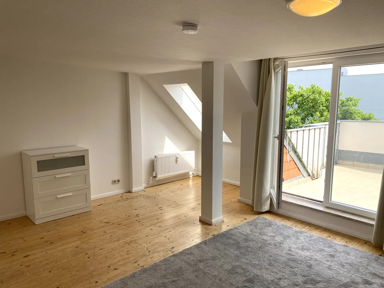 2 Zimmer Wohnung mit 79 m² in Berlin – Bild 2