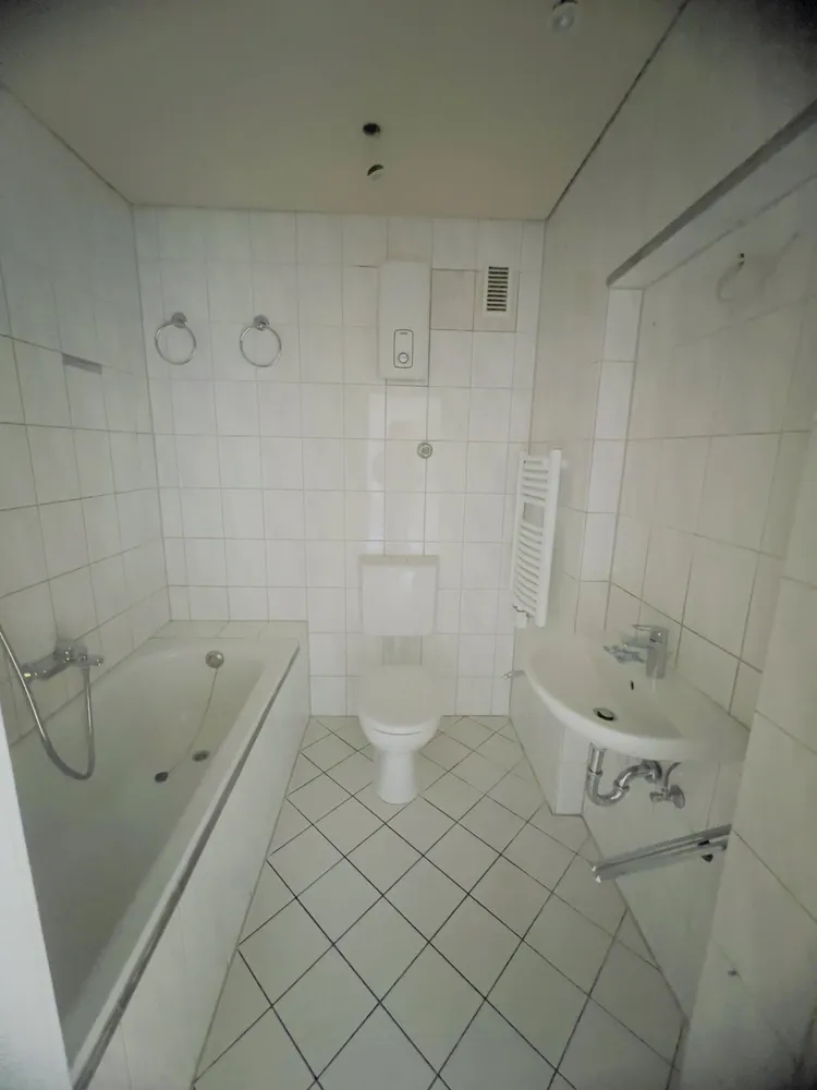 4 Zimmer Wohnung mit 75 m² in Duisburg – Bild 3