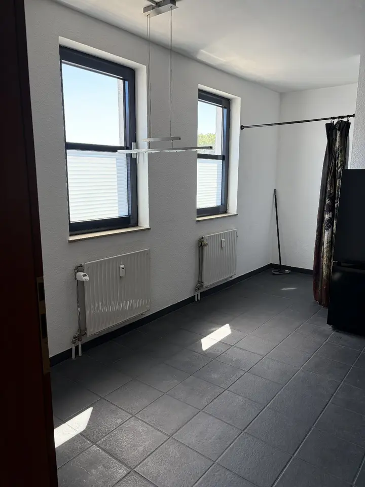2 Zimmer Wohnung mit 74 m² in Tönisvorst – Bild 2