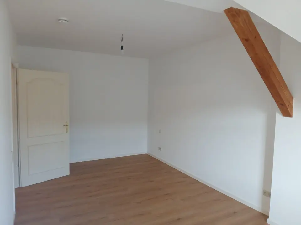 2 Zimmer Wohnung mit 64 m² in Zittau – Bild 2