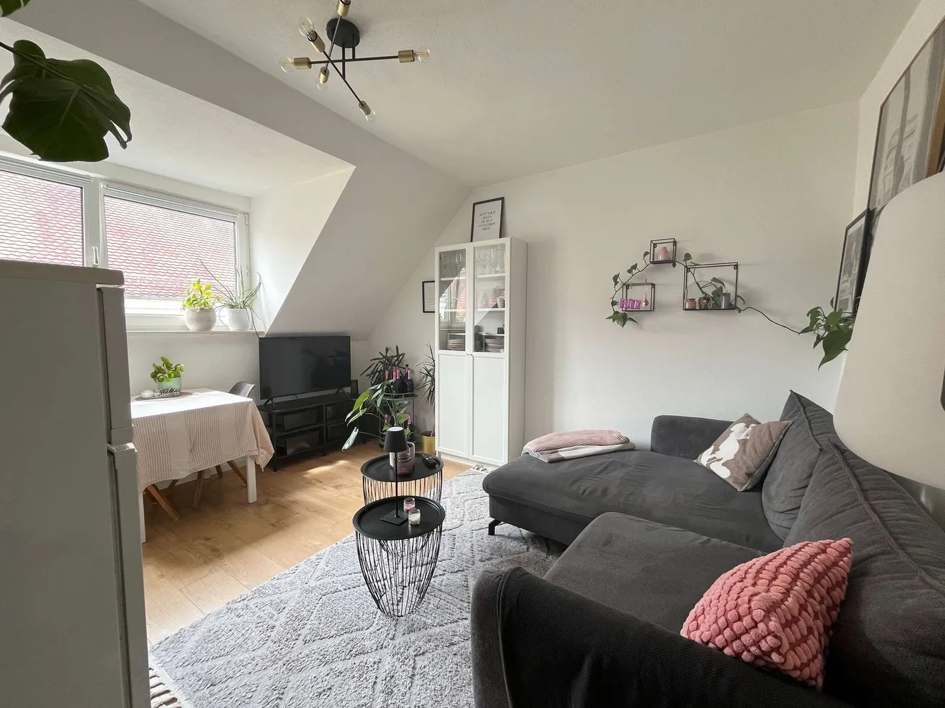2 Zimmer Wohnung mit 43 m² in Augsburg – Bild 1