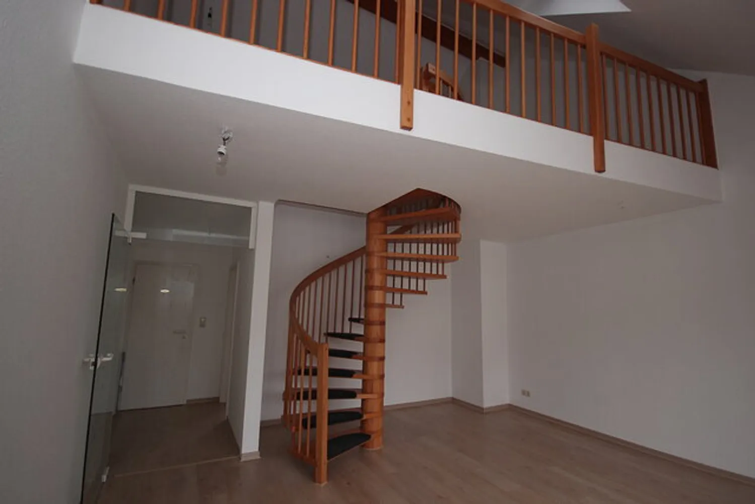 4 Zimmer Wohnung mit 127 m² in Plauen – Bild 7