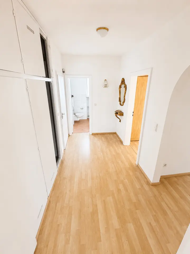 4 Zimmer Wohnung mit 101 m² in Würzburg – Bild 4