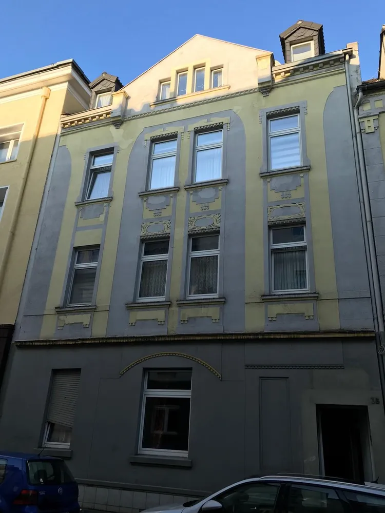 4 Zimmer Wohnung mit 87 m² in Duisburg – Bild 1