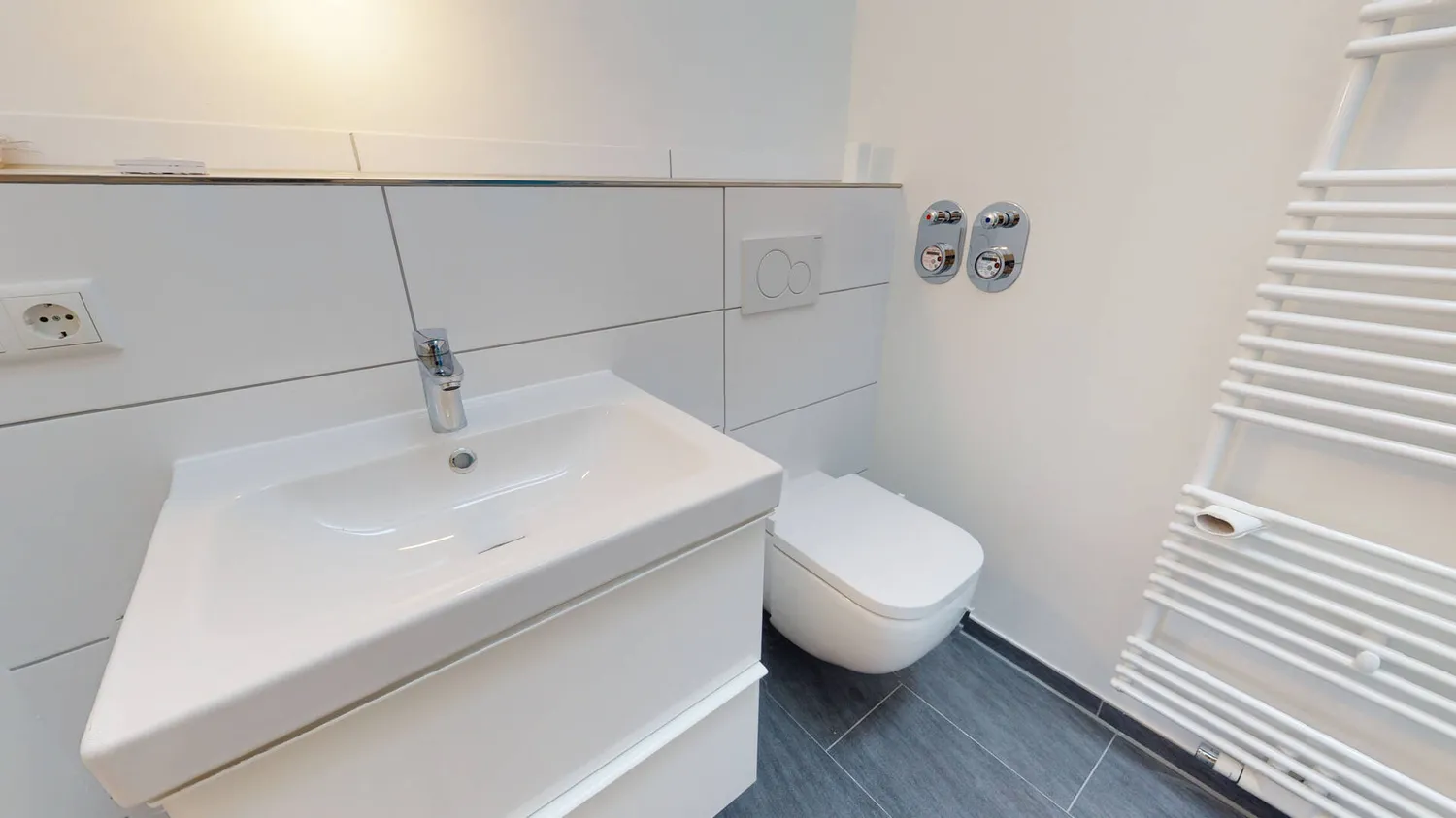 2 Zimmer Wohnung mit 87 m² in Hamburg – Bild 1