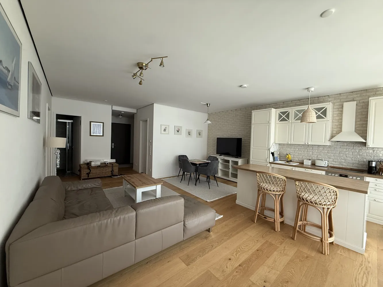 3 Zimmer Wohnung mit 90 m² in Frankfurt am Main – Bild 1