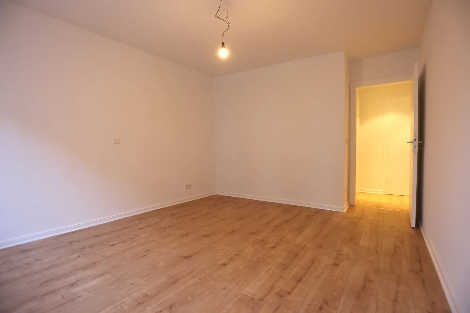 2 room apartment with 58 m² in Düsseldorf – Photo 6