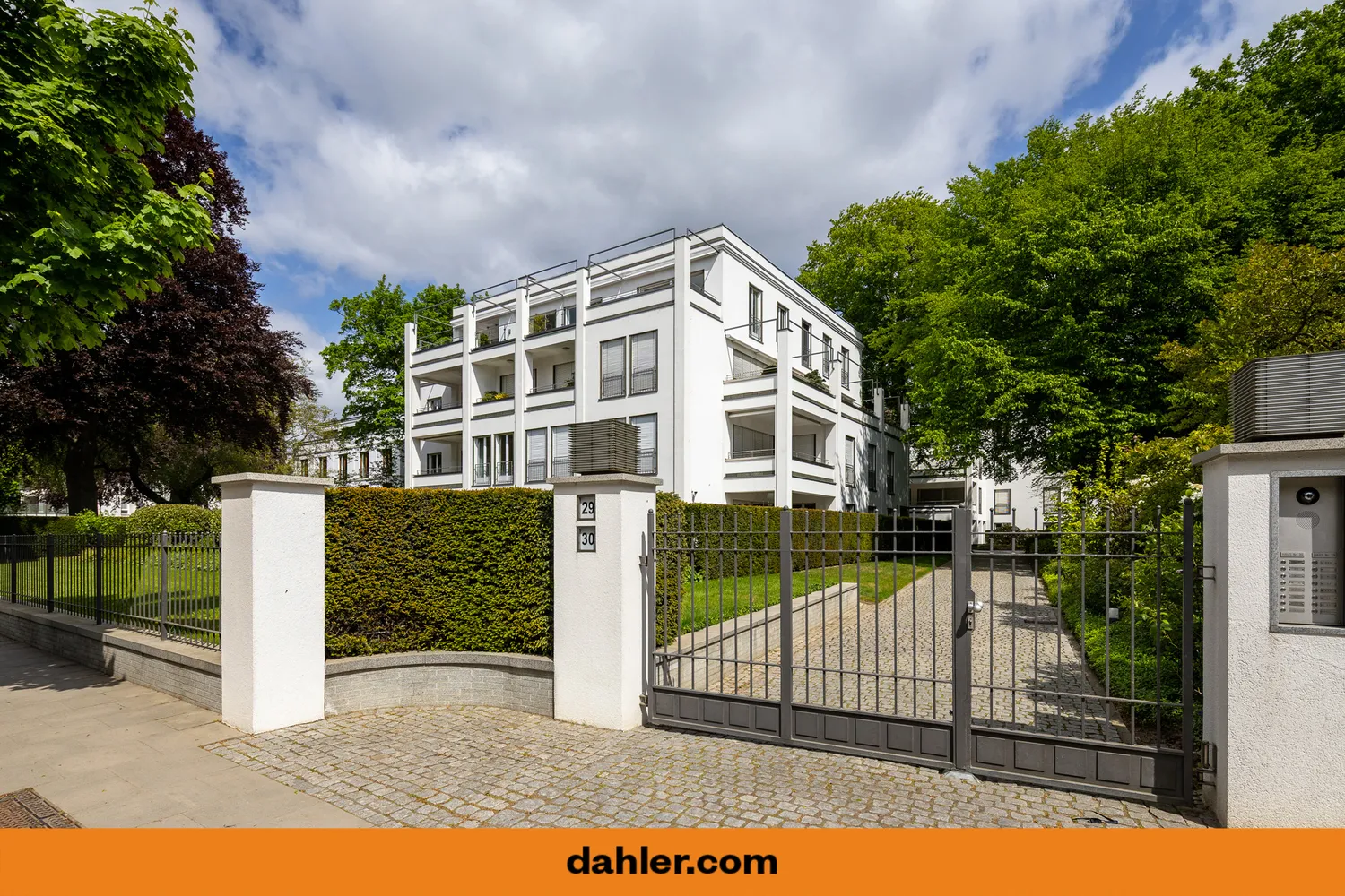 3 Zimmer Wohnung mit 169 m² in Hamburg – Bild 1