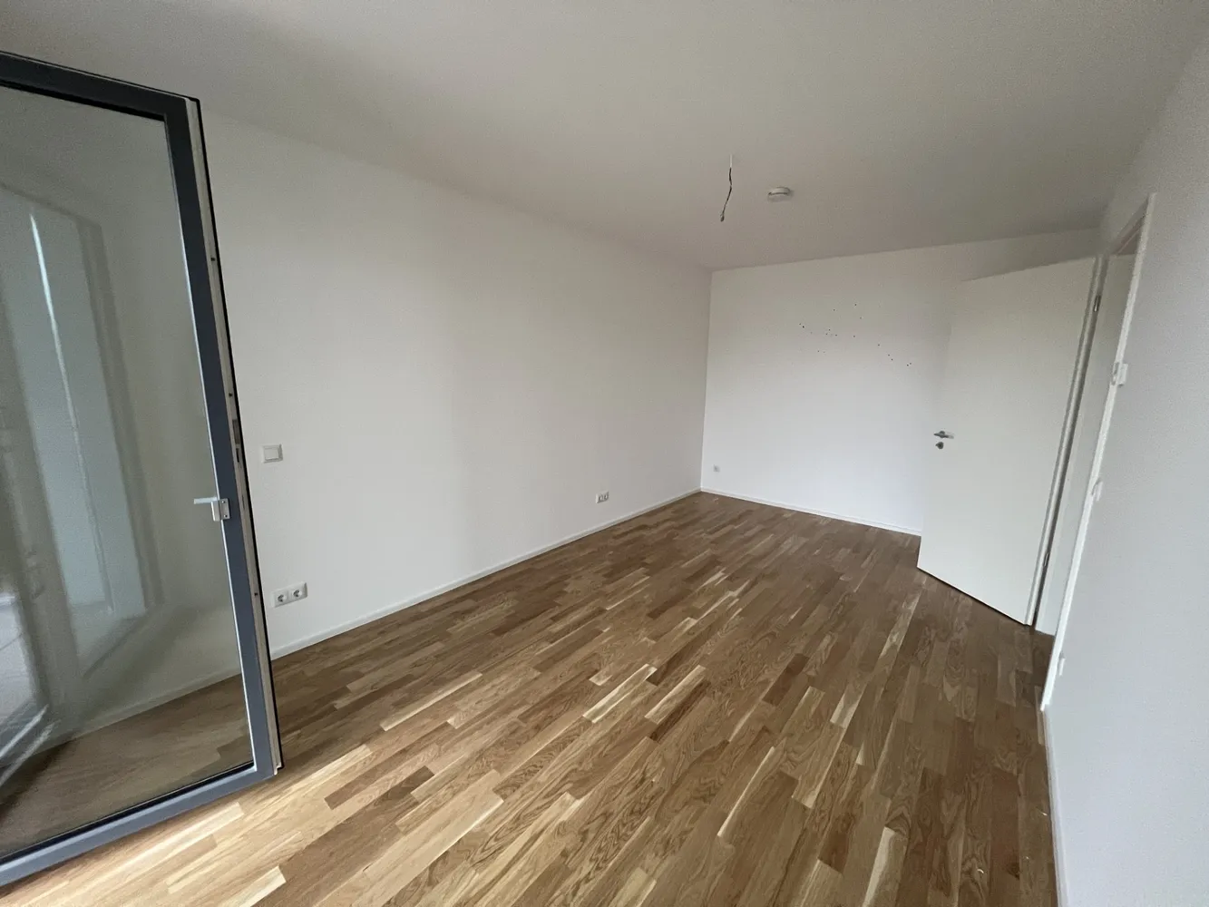 2 room apartment with 58 m² in Düsseldorf – Photo 4