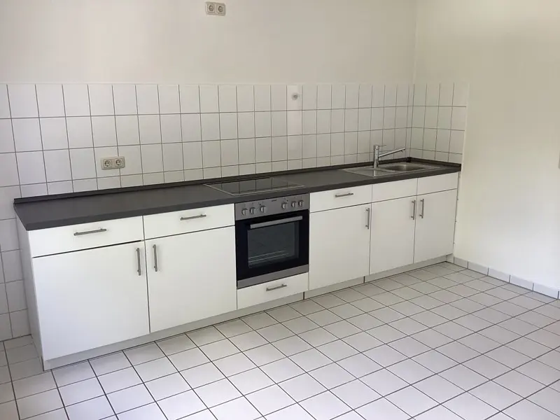 2 Zimmer Wohnung mit 68 m² in Lübeck – Bild 3