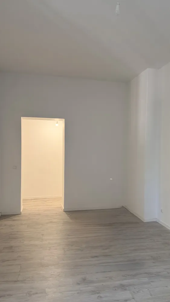 2 room apartment with 65 m² in Berlin – Photo 12