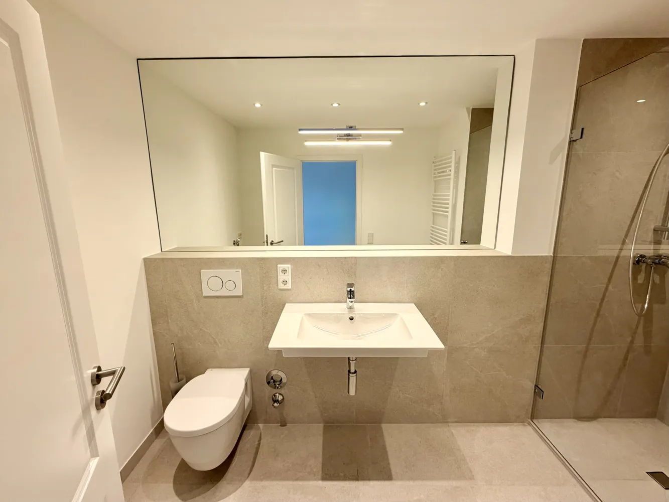 2 Zimmer Wohnung mit 68 m² in Düsseldorf – Bild 1