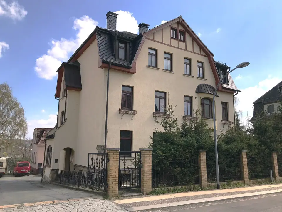 4 Zimmer Wohnung mit 125 m² in Werdau – Bild 2