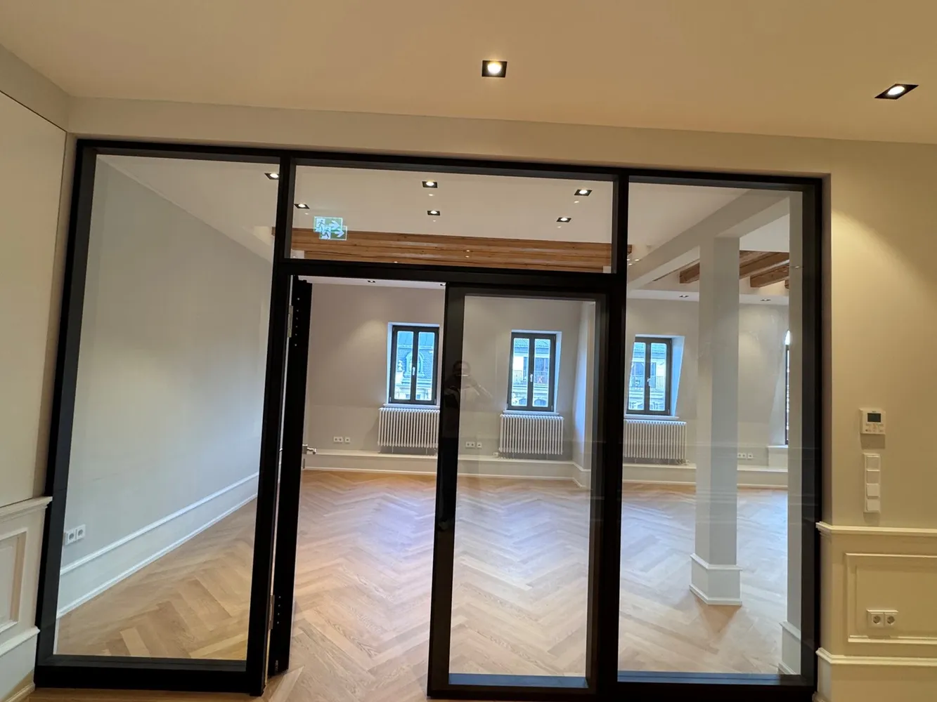 6 Zimmer Wohnung mit 350 m² in Frankfurt am Main – Bild 3