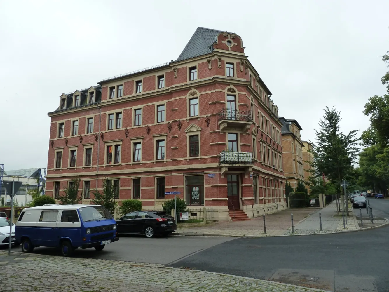 2 Zimmer Wohnung mit 67 m² in Dresden – Bild 2