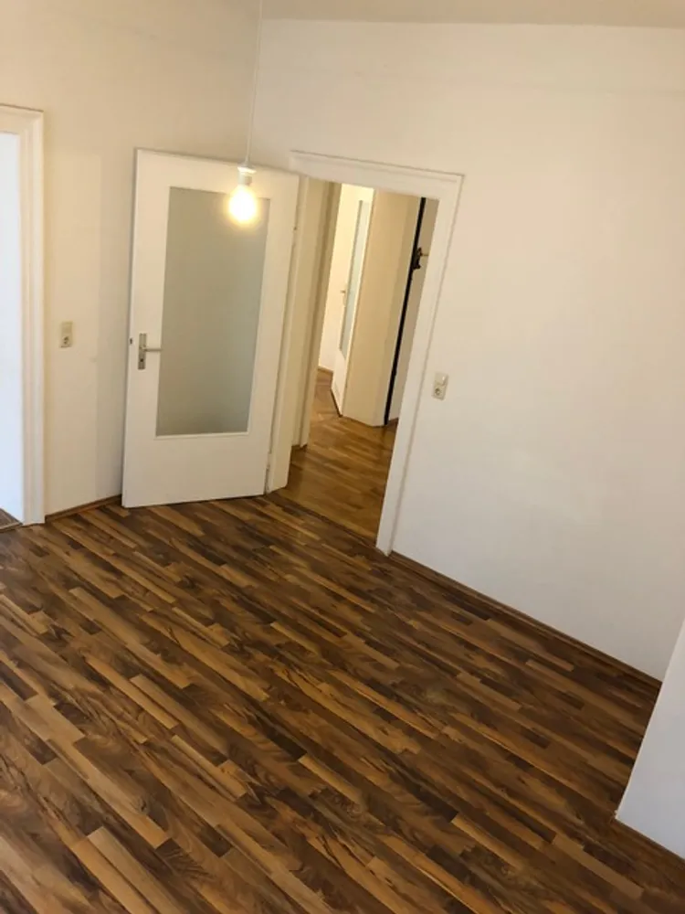 5 Zimmer Wohnung mit 108 m² in München – Bild 12